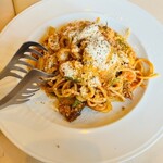 モトリーノ - 生ソーセージと野菜のトマトソース