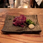 立呑み 浅草 洒落者 - 鯨刺し