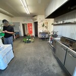 炭火やきとり 鳥信 - 店内の様子
      テイクアウト専門店です