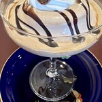珈琲太郎本舗 - チョコとホイップ　貴腐ワインラムレーズンが乗った