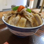 中華料理 西華 - 肉丼
