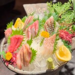 魚がし どまん中 神楽坂店 - 