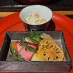 蕎味 櫂 - 八寸  ズワイガニ  鯛の昆布締め棒寿司  にしん旨煮  鮑  渋柿クリームチーズ巻き  赤蕪  蓮根
