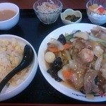 新北京 - 焼きそばランチ@880