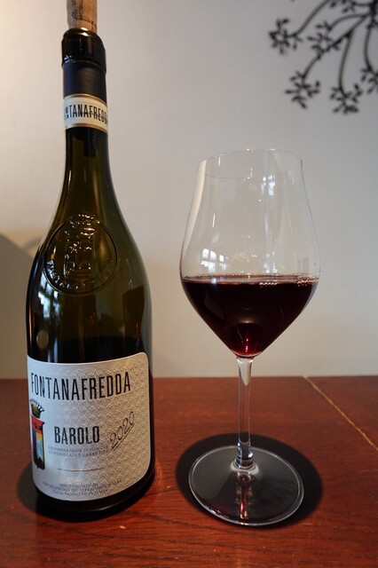 上盛岡のワインバー『ワインショップ・アッカトーネ 539』｜豊富なワインと居心地の良い空間