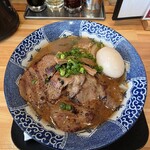 地鶏中華そばと炊き立て秩父おかん飯 トリコ食堂 - 