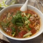 とまとらぁーめん あかり - 料理写真: