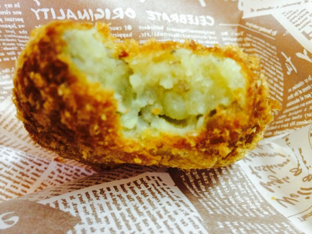 あごづ（夢工房 あごづ） - 前沢（コロッケ）の写真