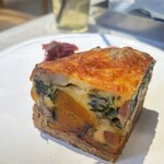 ASAKO IWAYANAGI SALON DE THE - 