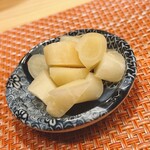 鮨 十十十 - ガリです