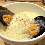 滄 料理とワイン - 【 ムール貝の茶碗蒸し 】