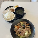 カフェミント - 料理写真:肉野菜炒め定食