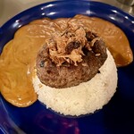 curry restaurant BRUNO - 黒毛和牛粗挽きハンバーグカレー(2090円)