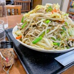 柏や - 「柏や」の野菜炒め