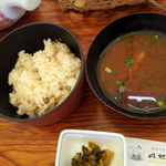 Kokugikan - 鮎飯と鮎入りの赤だし