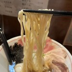 336044435 - 喉越し抜群の中細縮れ麺