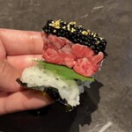 YORONIKU TOKYO AZABUDAIHILLS - キャビア寿司