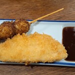 立ち飲み処 おおの屋 - アジフライとうずらフライ