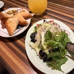 タイ料理とお酒 タタヤン - 