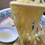 金長 - 麺アップ。