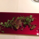 メイ - メイン2「ホロホロ鳥もも肉のコンフィ」