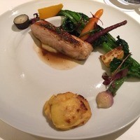 メイ - メイン1「岩手県産ホロホロ鳥胸肉の低温ロティ」