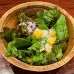 カレー専門店 B - ビーフカレーに付くミニサラダ