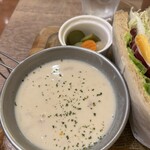 カフェ クリックス - クラムチャウダー