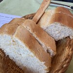 アル・ロドデンドロ - 群馬県産小麦粉3割フスマ（小麦の皮）入りパン、生姜入りグリッシーニ