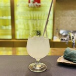 トゥ・ラ・ジョア イズム - 