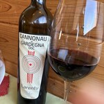 アル・ロドデンドロ - サルデーニャ島の赤ワイン