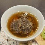 トゥ・ラ・ジョア イズム - 