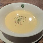 クローバーステーキハウス - コーンスープ