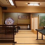 山田屋 - 大広間を襖で区切り,更に4組に分けられてましたょ♪