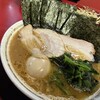 家系ラーメン 王道家直伝 との丸家  八潮店