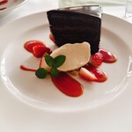 37 Steakhouse & Bar - 