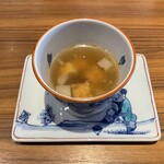 神戸中華 うえばやし - 機人参 蕪 厚揚げのスープ 柚子の香り