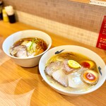 RAMEN ガモウスマイル - 