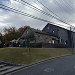 丘の上のパン屋 - 