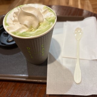 デリカフェ・キッチン オオサカ ミドウ_1