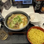 吉野家 - 到着時の牛肉玉ラーメン鍋。