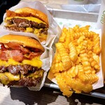 シェイクシャック 東京国際フォーラム - 