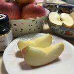 小野りんご園 - 料理写真:酸味と甘味絶妙なりんごです♪