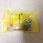 平安堂梅坪 - 上品な餡の安芸れもん
