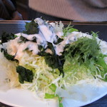 Kaneyasu - 私は海藻と野菜でサラダを作ってみました。
      