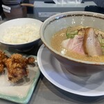 麺房 鶏くらふと - 