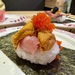 スシロー 池袋サンシャイン60通り店 - ウニとネギトロ包み　数の子バラコ乗せ