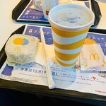 マクドナルド - チキンマックマフィンとハッシュドポテトとアイスコーヒー♪