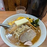 えぞ菊 戸塚店 - 味噌ラーメン(コーン、バターはトッピング追加)
