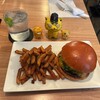 Craft Burger co. - クラフトチーズバーガー　レギュラー　1,480円(税込)   ※ドリンクは、ジントニックにしました